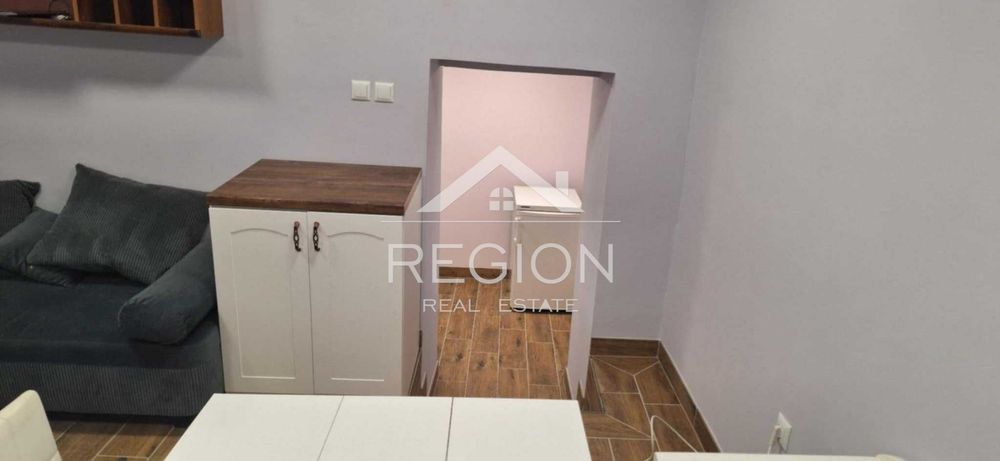 Дава се под наем Двустаен апартамент в Варна, Център - 38 кв.м за 357 € - Снимка #4