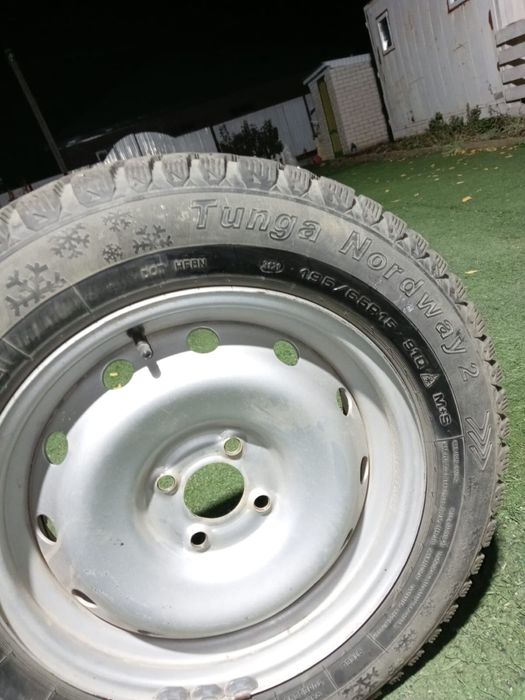 Продам шины с дисками