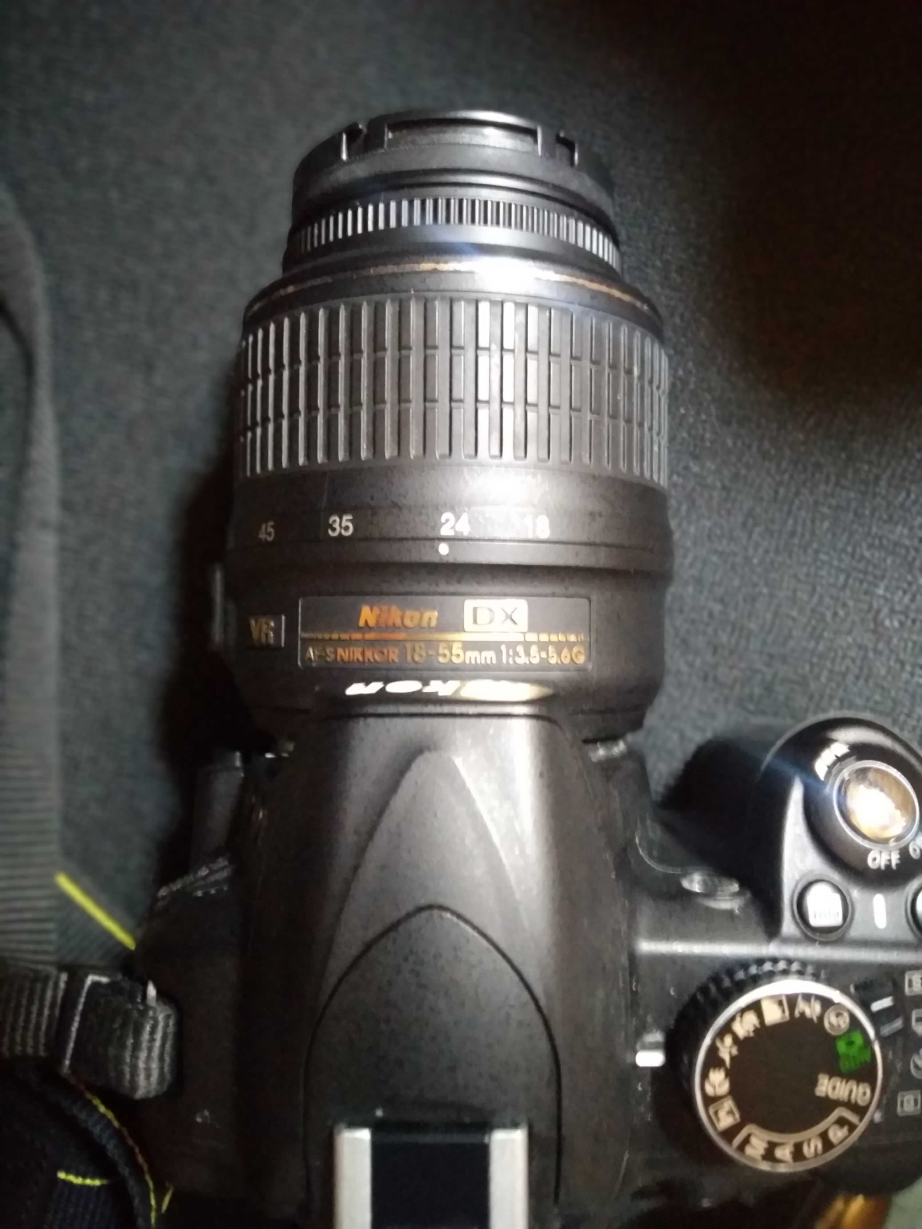 Продавам  Nikon D3100