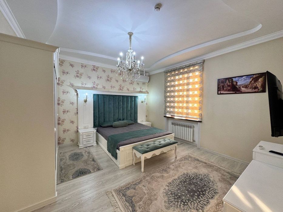 Срочно продаётся 2х-этажный Элитный дом