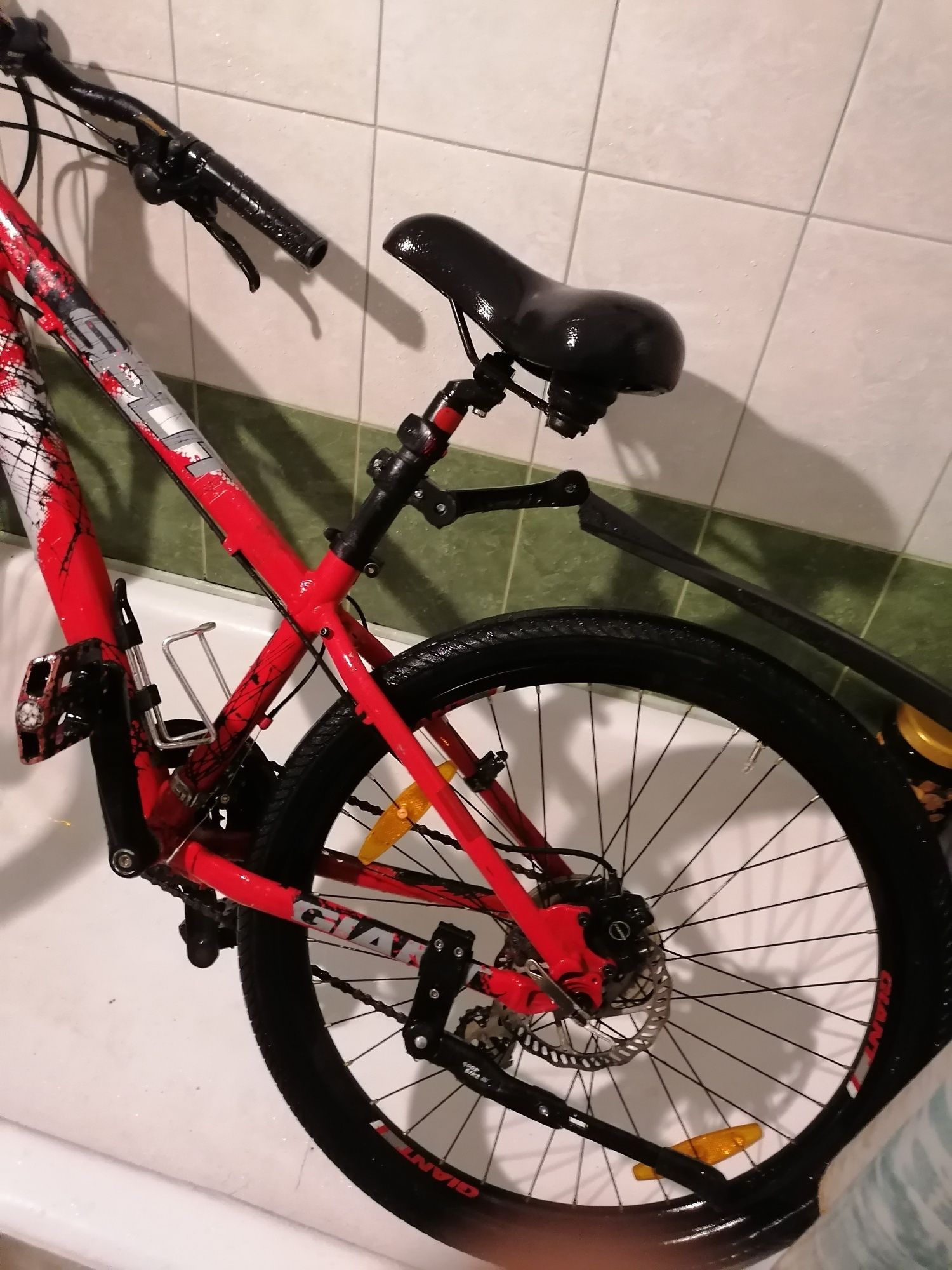 Bicicleta montain bike splite giant de vanzare