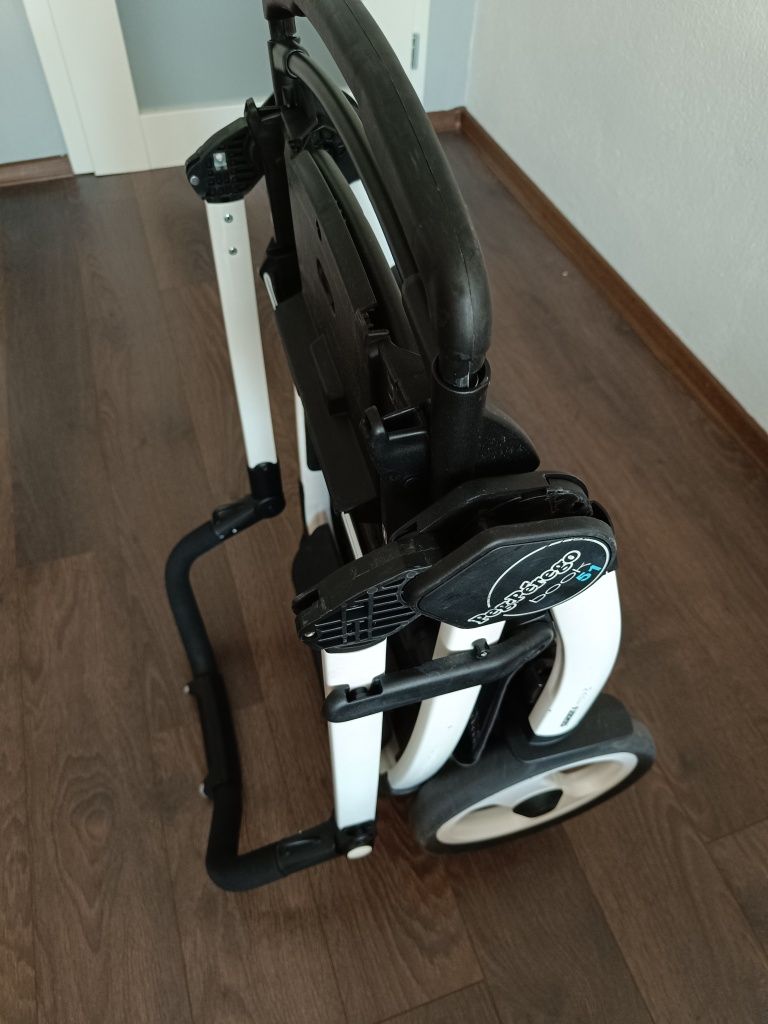 Бебешка количка 3 в 1 Peg perego