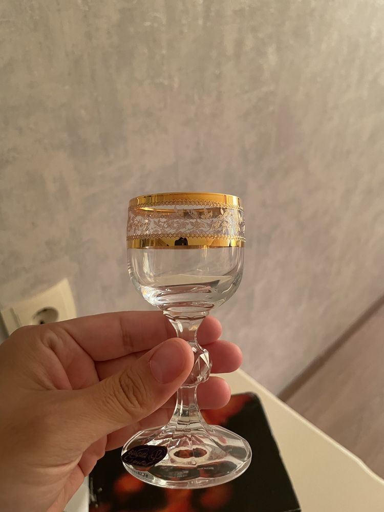 Рюмка Bohemia продается