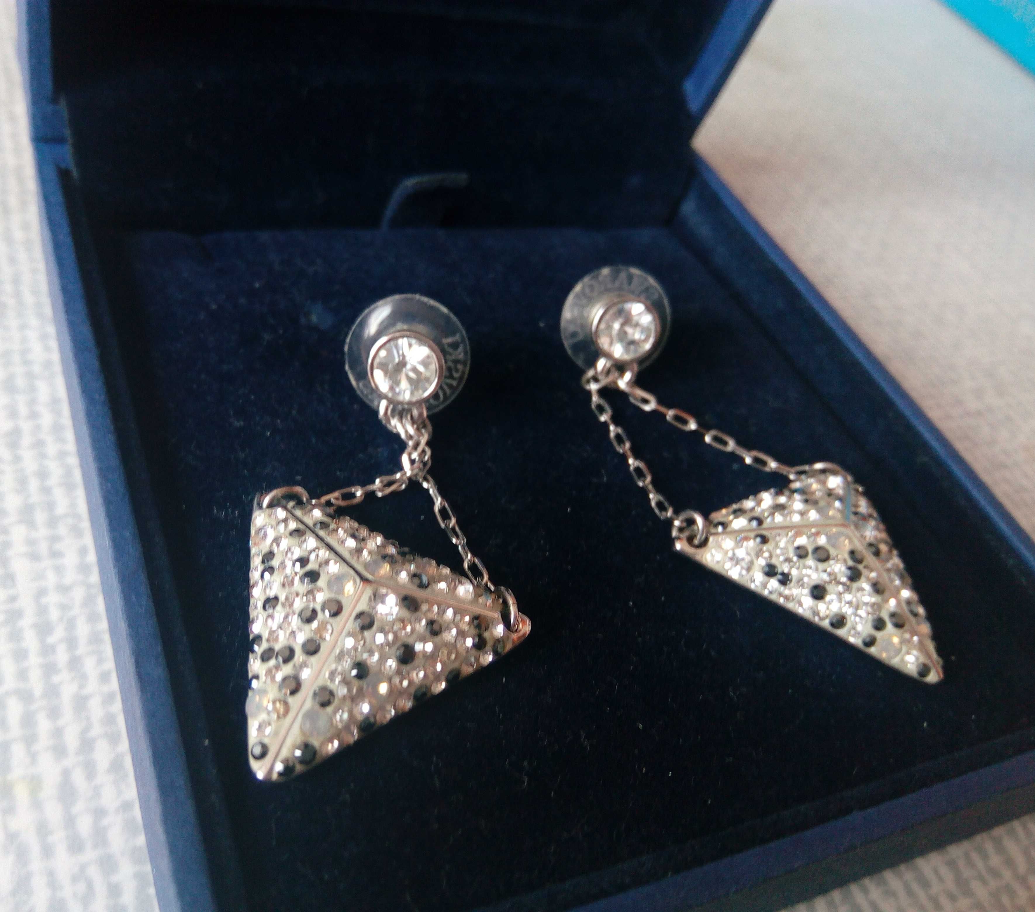 Обеци Swarovski Force: PE Cry/ Jethem/ LMUL/RHS 976090