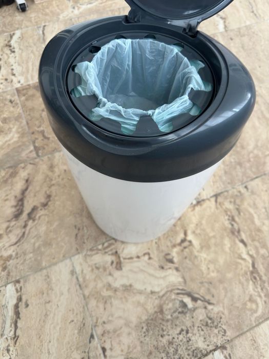 Cos scutece Tommee Tippee nefolosit+3 set rezerva (saci)