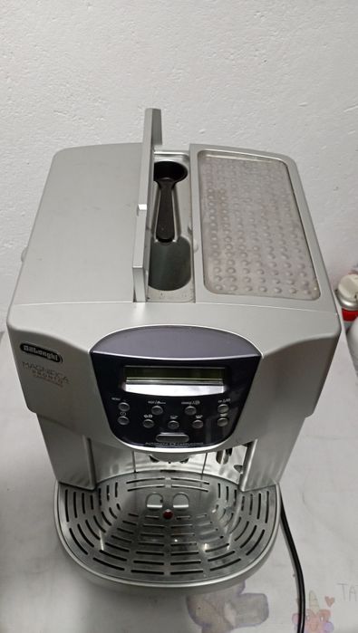 Espressor DeLonghi Magnifica Automatic Cappuccino