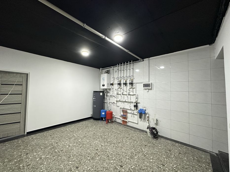 Уй сотилади тутзор аркадан бирйарим киламетир