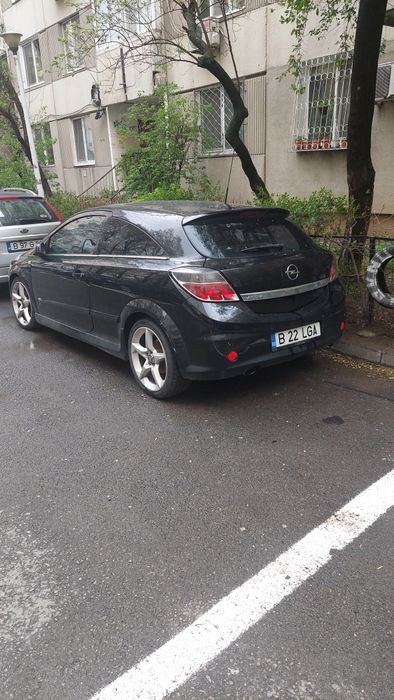 De vanzare OPEL Astra H GTC 2009, 1.9 diesel 150 cai