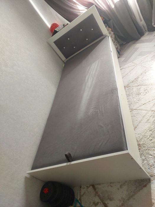 Продам кровать,односпальную