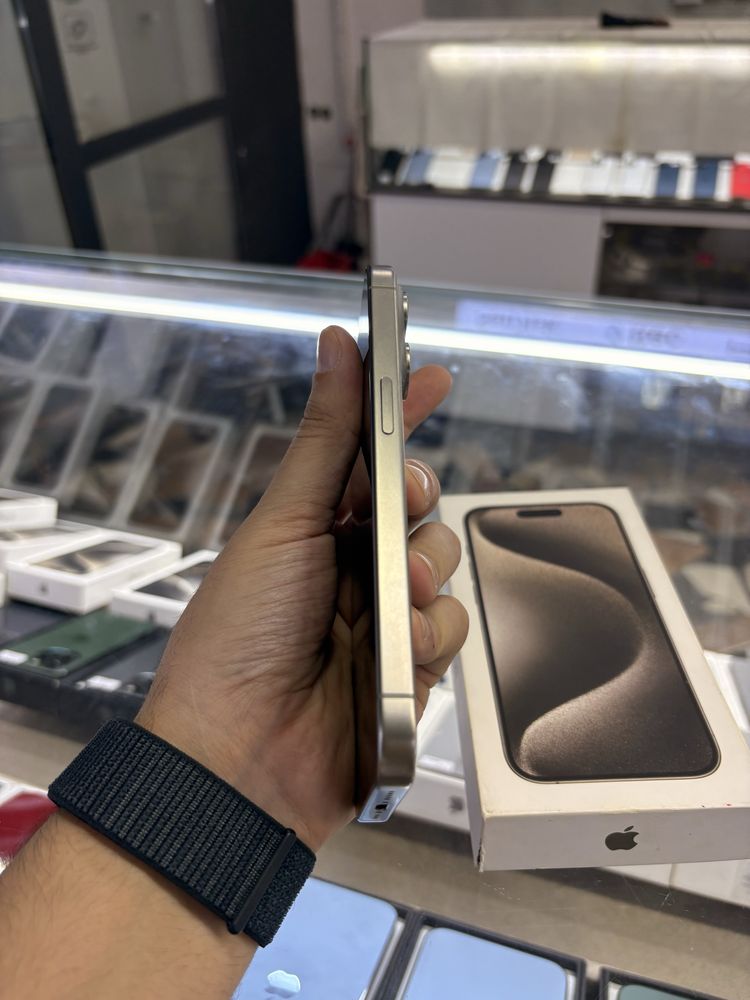 iPhone 15 Pro  128 gb natural