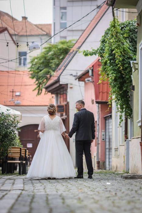 Vând rochie Romana Couture, mărime M-L
