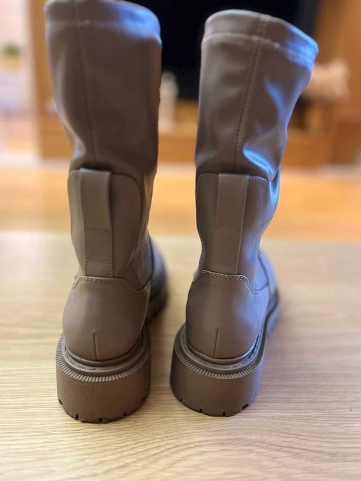 Боти H&M сиво 39 размер