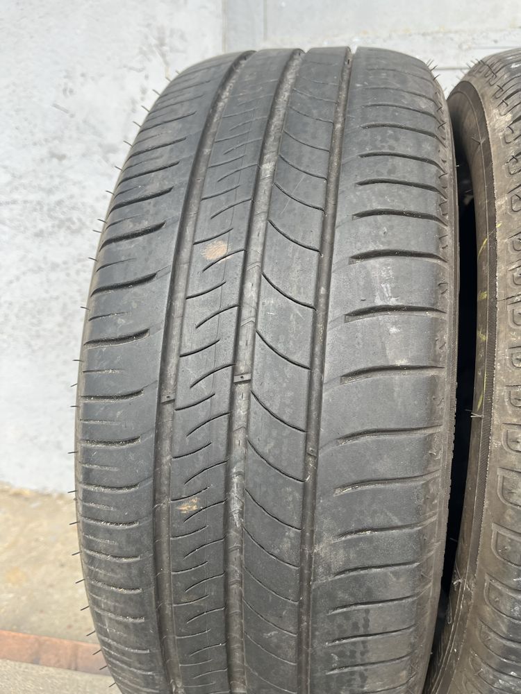 4 бр. летни гуми 205/55/16 Michelin DOT 4016 2x6 mm 2x5 mm