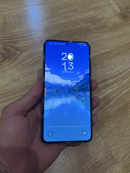 Продам Samsung S23 128 черный