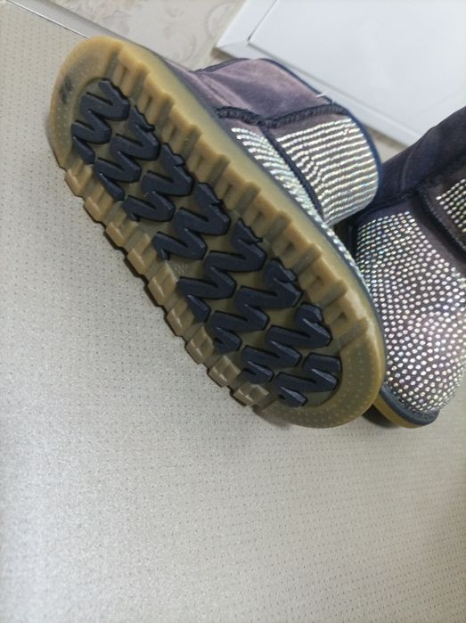 Угги детский привозной размер 28 новый внутри натуральный шерсть