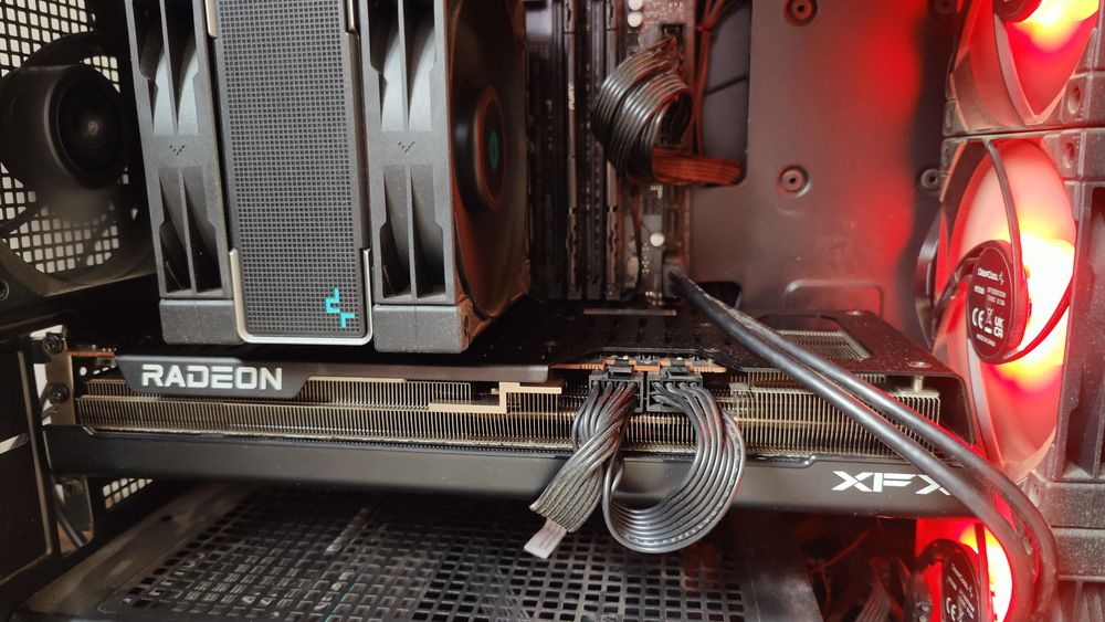 Placa Video AMD - XFX RX 7800 XT