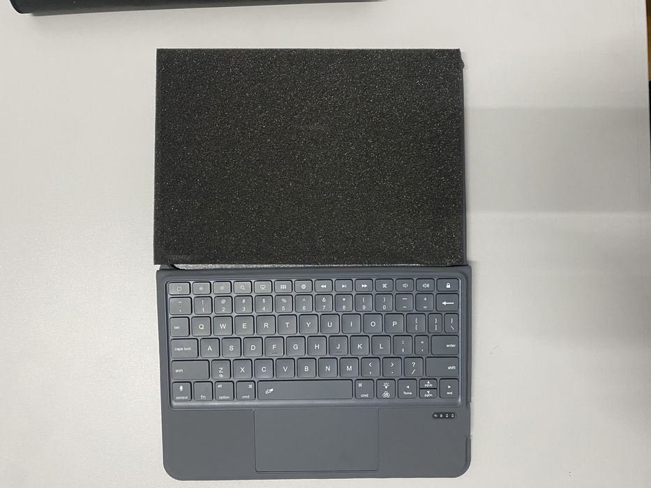 Продается блютус keyboard (клавиатура) для iPad
