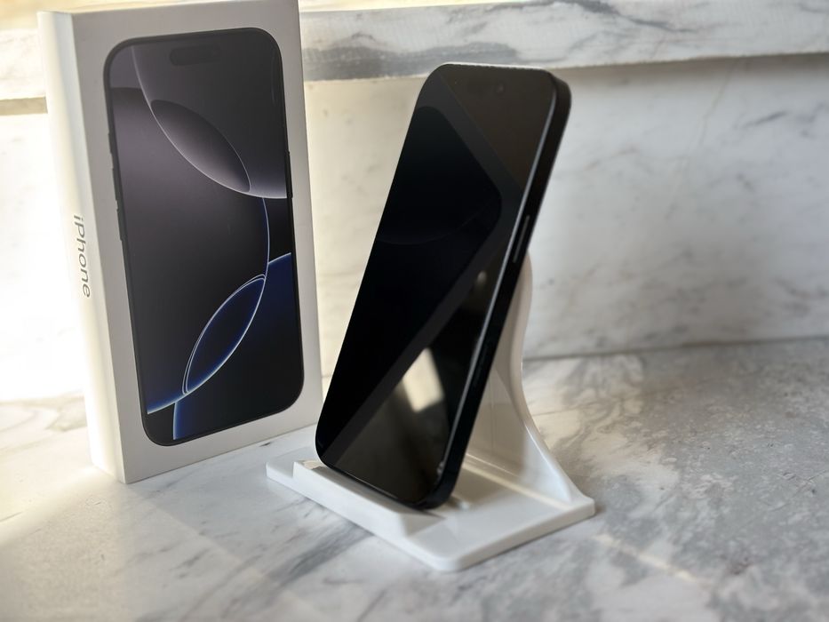 IPhone 16 Pro 128GB - 100% battery