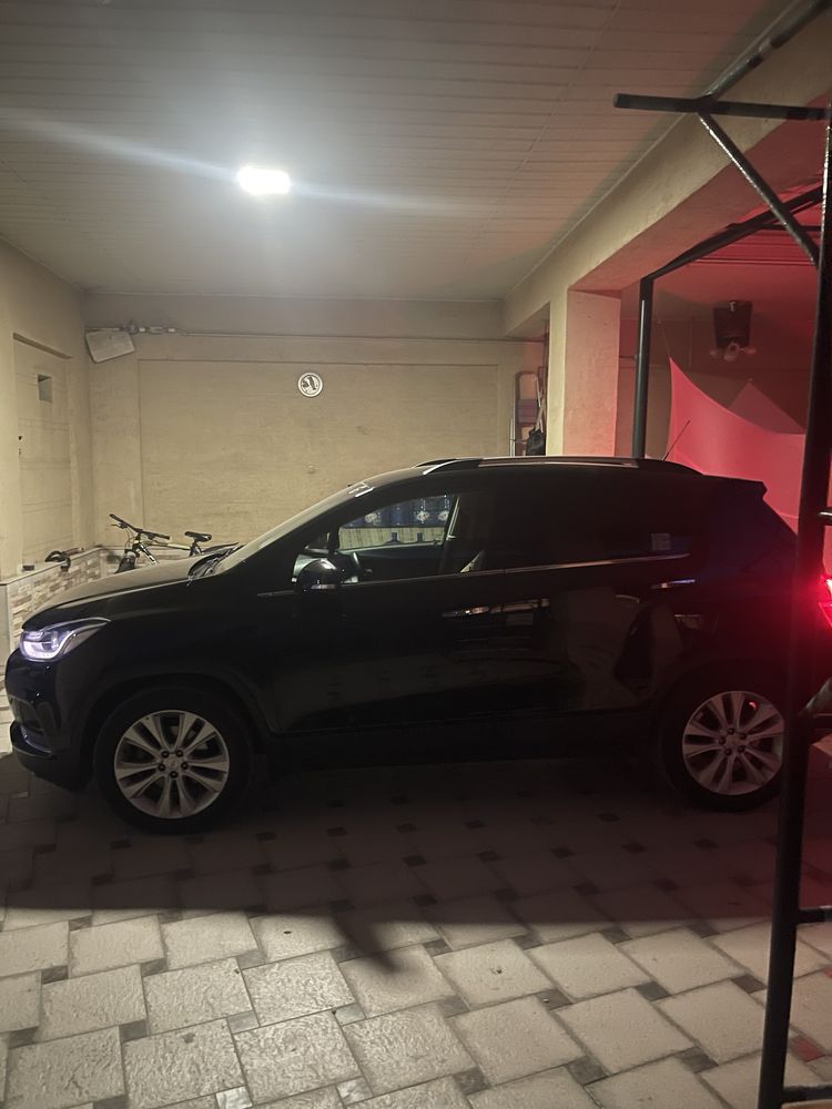 Tracker 1 Premier 2019 avtomat