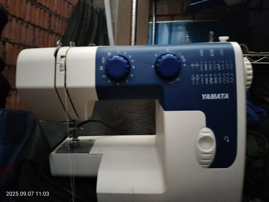 Продам швейную машинку Ямата на запчасти .