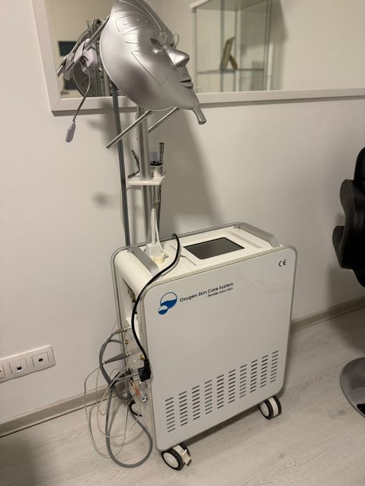 Combină Cosmetică 3 în 1 (Microdermabraziune, Radiofrecvență)