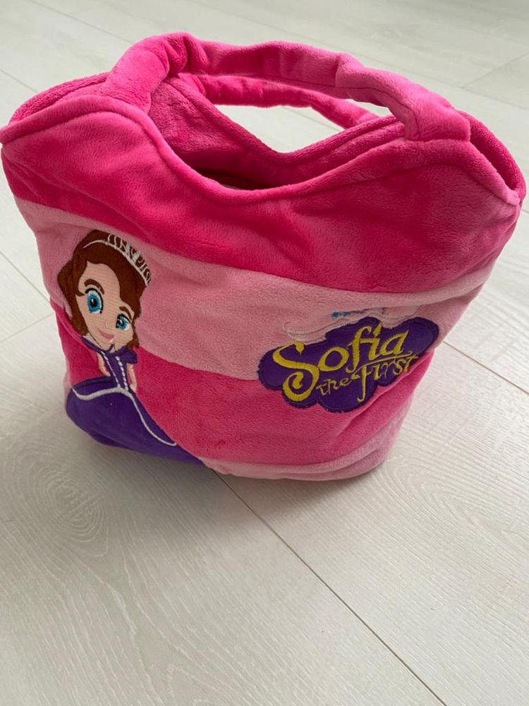 gentuta din plus, - Sofia the first