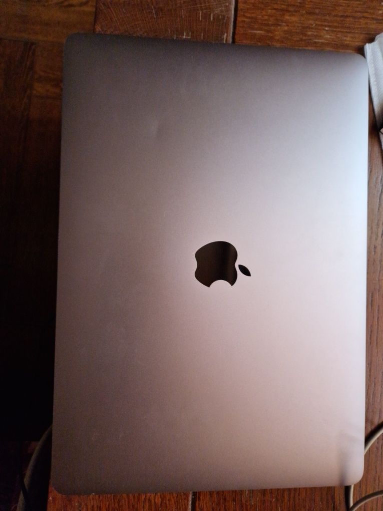 Apple MacBook Air Retina 2018