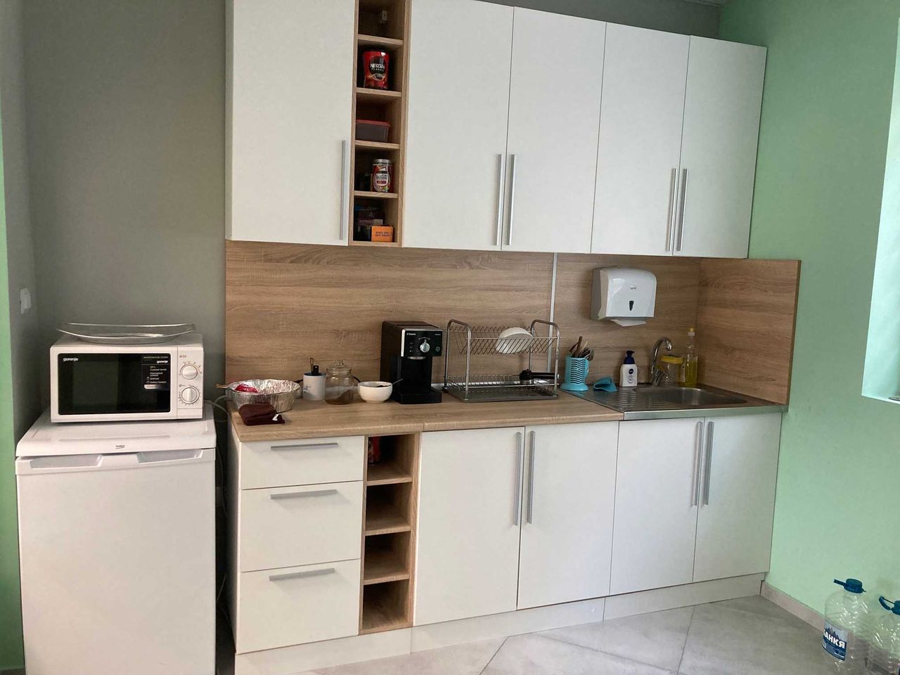 Дава се под наем Офис в Велико Търново, Център - 230 кв.м за 1500 € - Снимка #7
