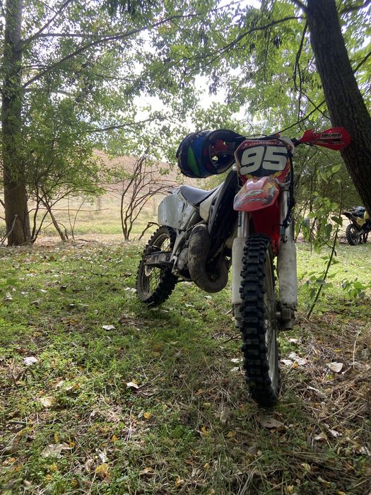Продавам Honda cr 125r с fmf       спешно !!!
