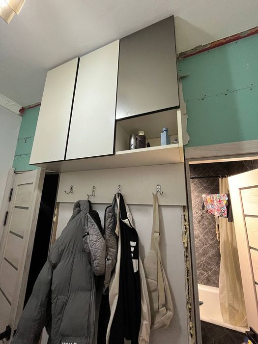 Мебель в хорошем состоянии для прихожей