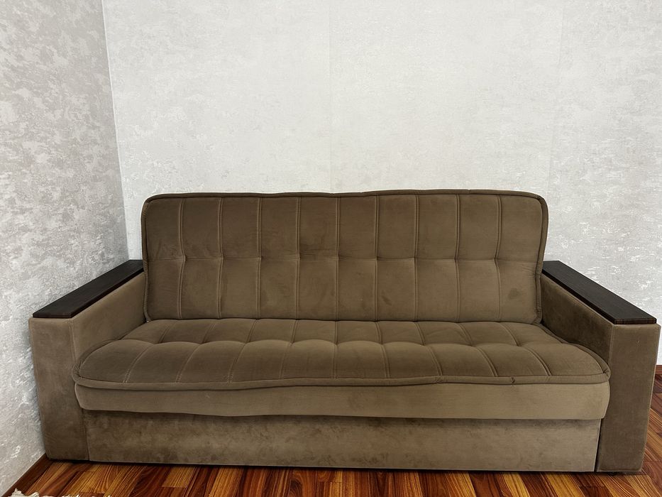 Диван стандартный состояние хорошое