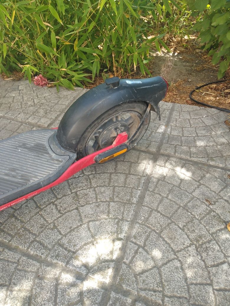 Електрическа тротинетка Segway Ninebot D38E