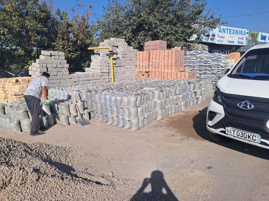 Шлакаблок кум келинис цемент сотамиз 100та 200та 300та  достафка