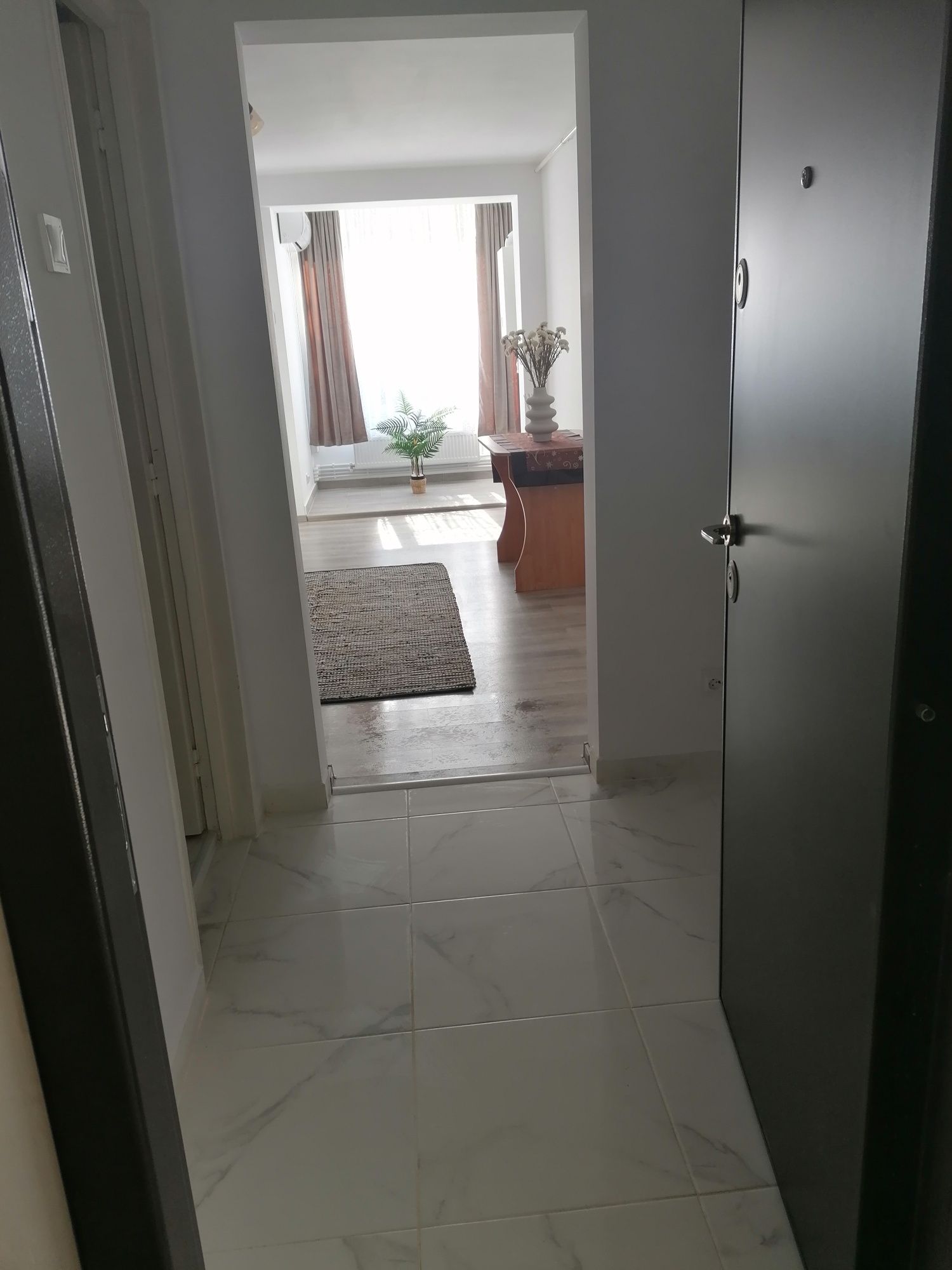 Garsonieră de închiriat