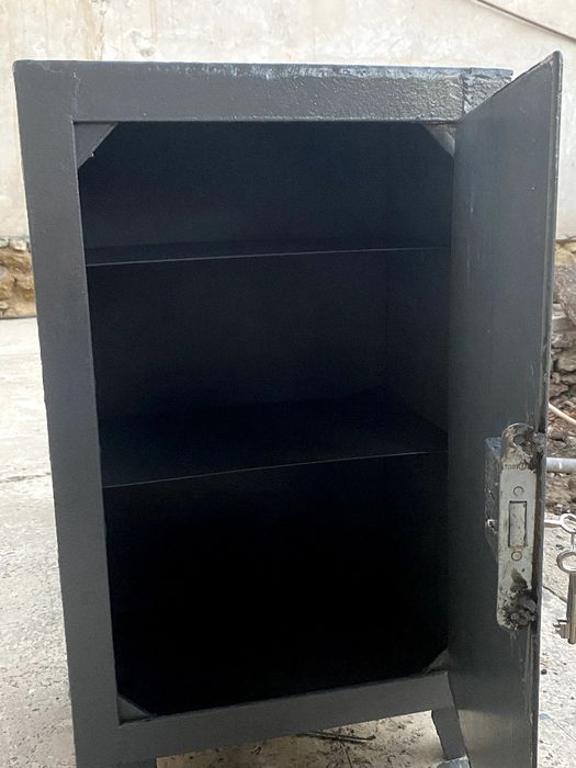 Сейф сатылады арзан багада !