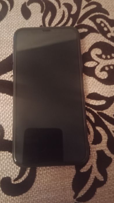 Продам айфон 11 на 128