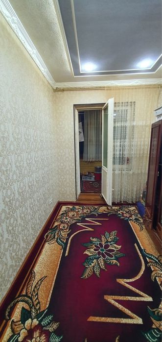 Qarshi Avrora Uy Sirochna sotiladi narsa bilan 3 xona 4 hona qilingan