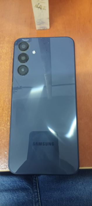Vând telefon Samsung A16 în condițiile foarte buna