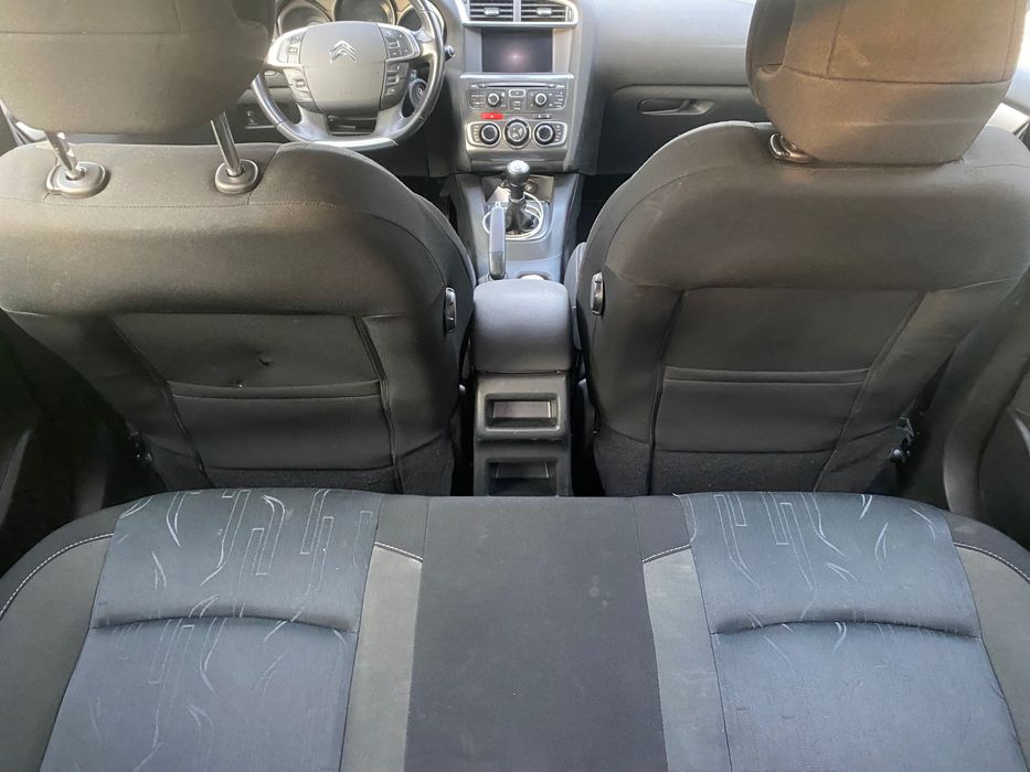 Citroën C4 Berlină