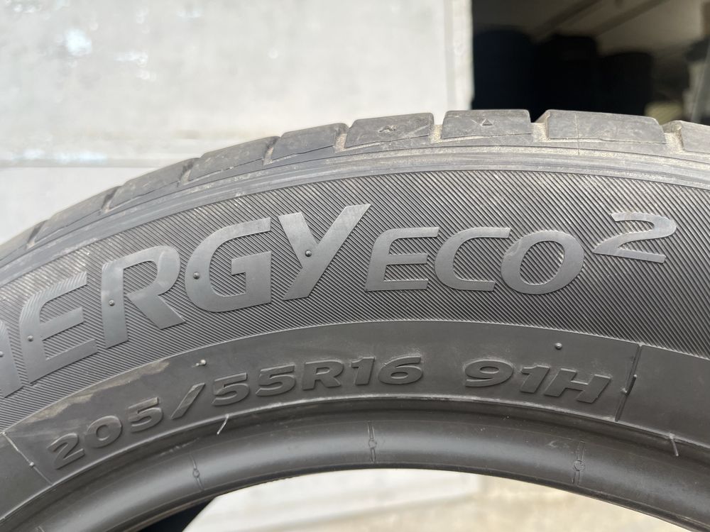 2 бр. летни гуми 205/55/16 Hankook DOT 5016 5,5 mm