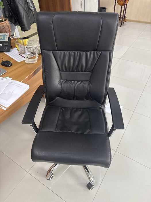 Стул офисный б/у