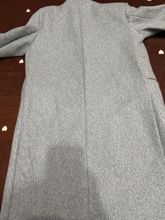 Vand palton sezon rece