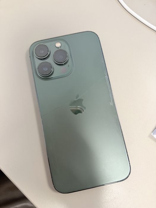 Продам СРОЧНО iphone 13 pro 128gb