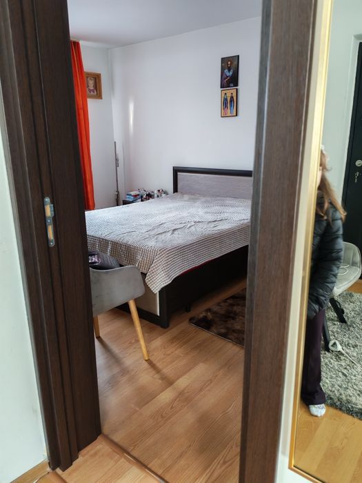 Închiriez casă cu toate utilitățile