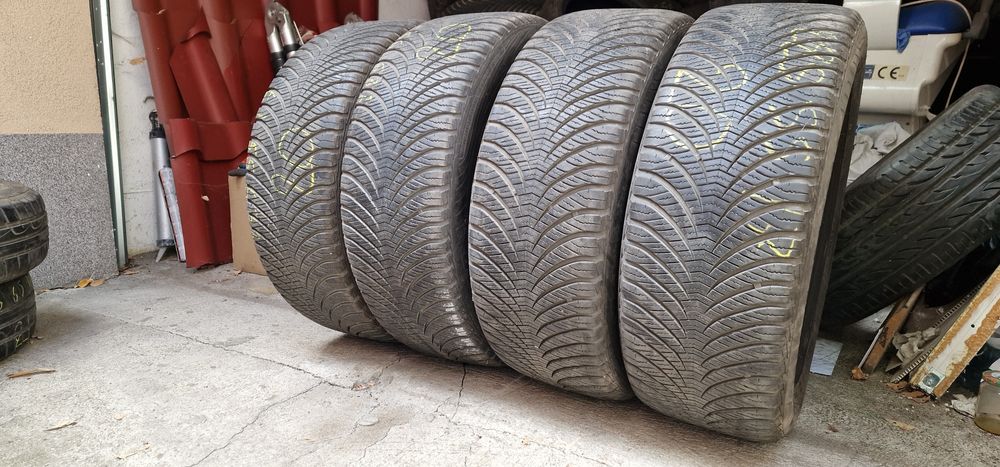 225/55/17 Goodyear Vector 4S Gen-2