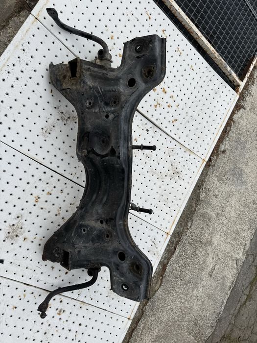 Cadru motor jug punte fata Skoda Fabia 3 2015-2021