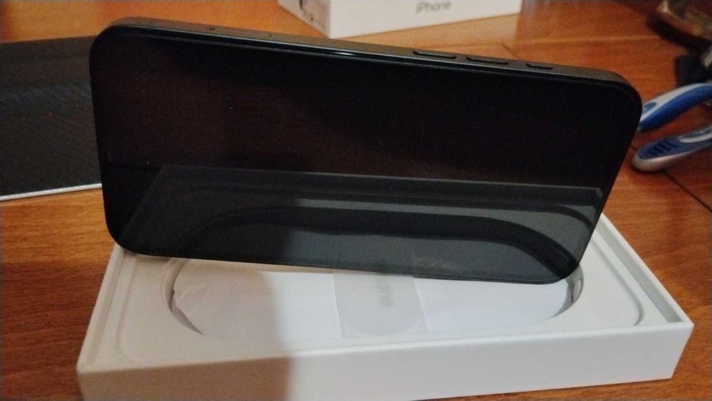 Нов телефон IPhone 16E