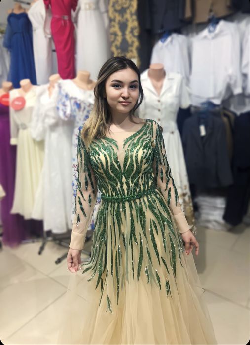 Платье вечернийО