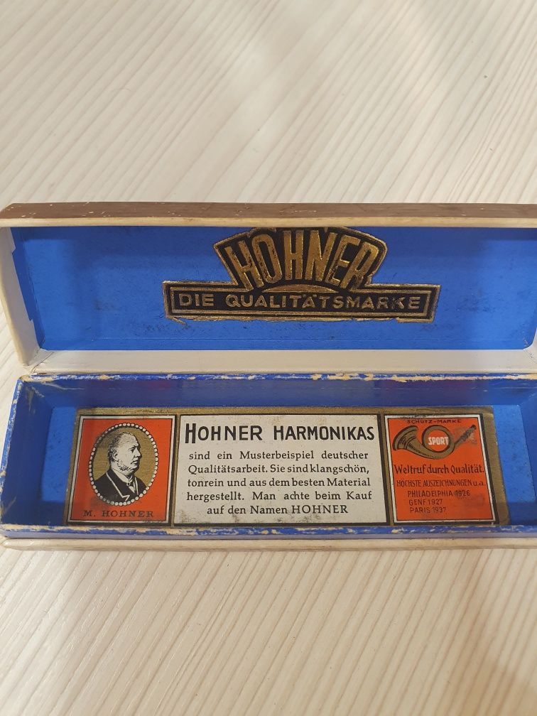 Стара хармоника HOHNER