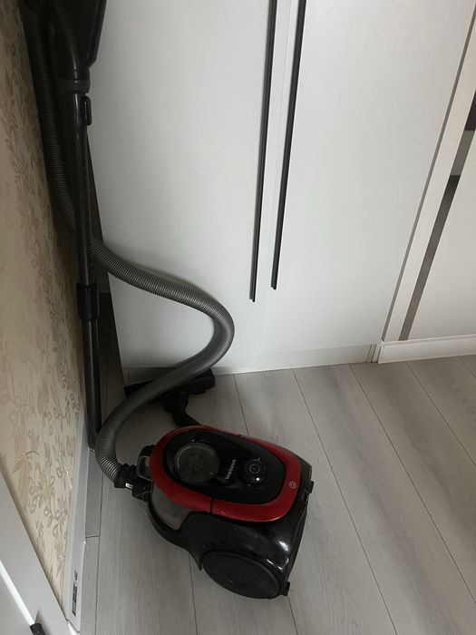 Пылесос SAMSUNG в хорошем состояни